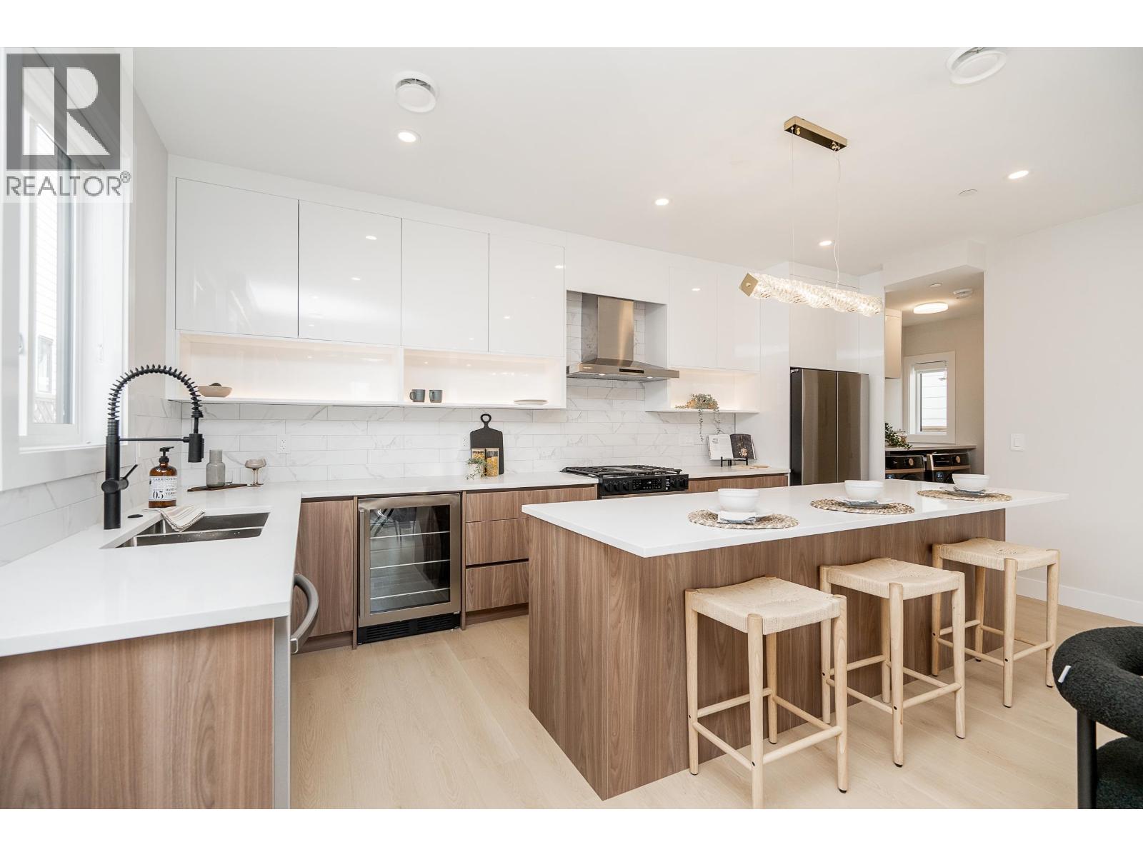 102 1619 Manning Avenue, Port Coquitlam, British Columbia  V3B 1K7 - Photo 11 - R3114766