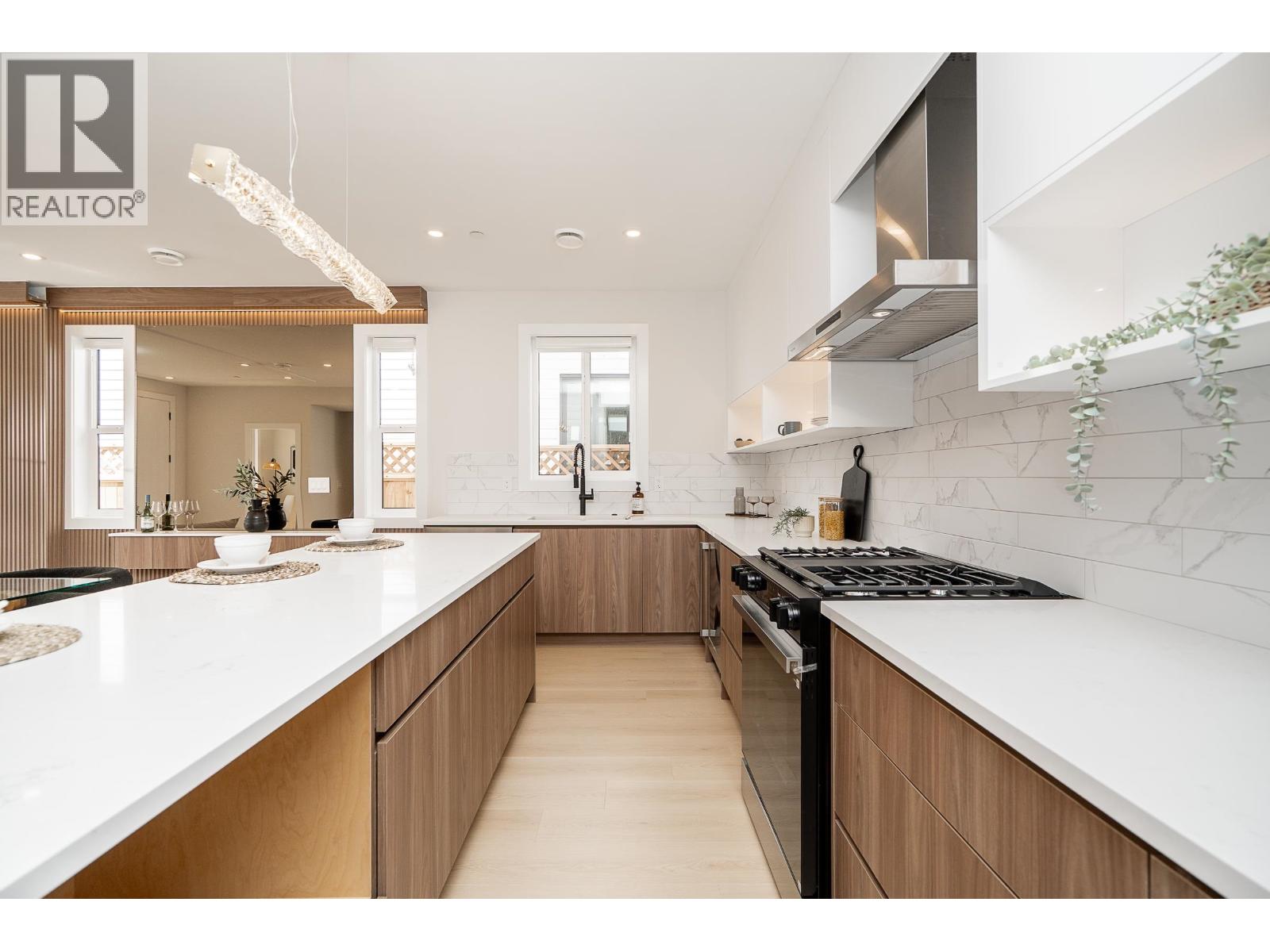 102 1619 Manning Avenue, Port Coquitlam, British Columbia  V3B 1K7 - Photo 12 - R3114766