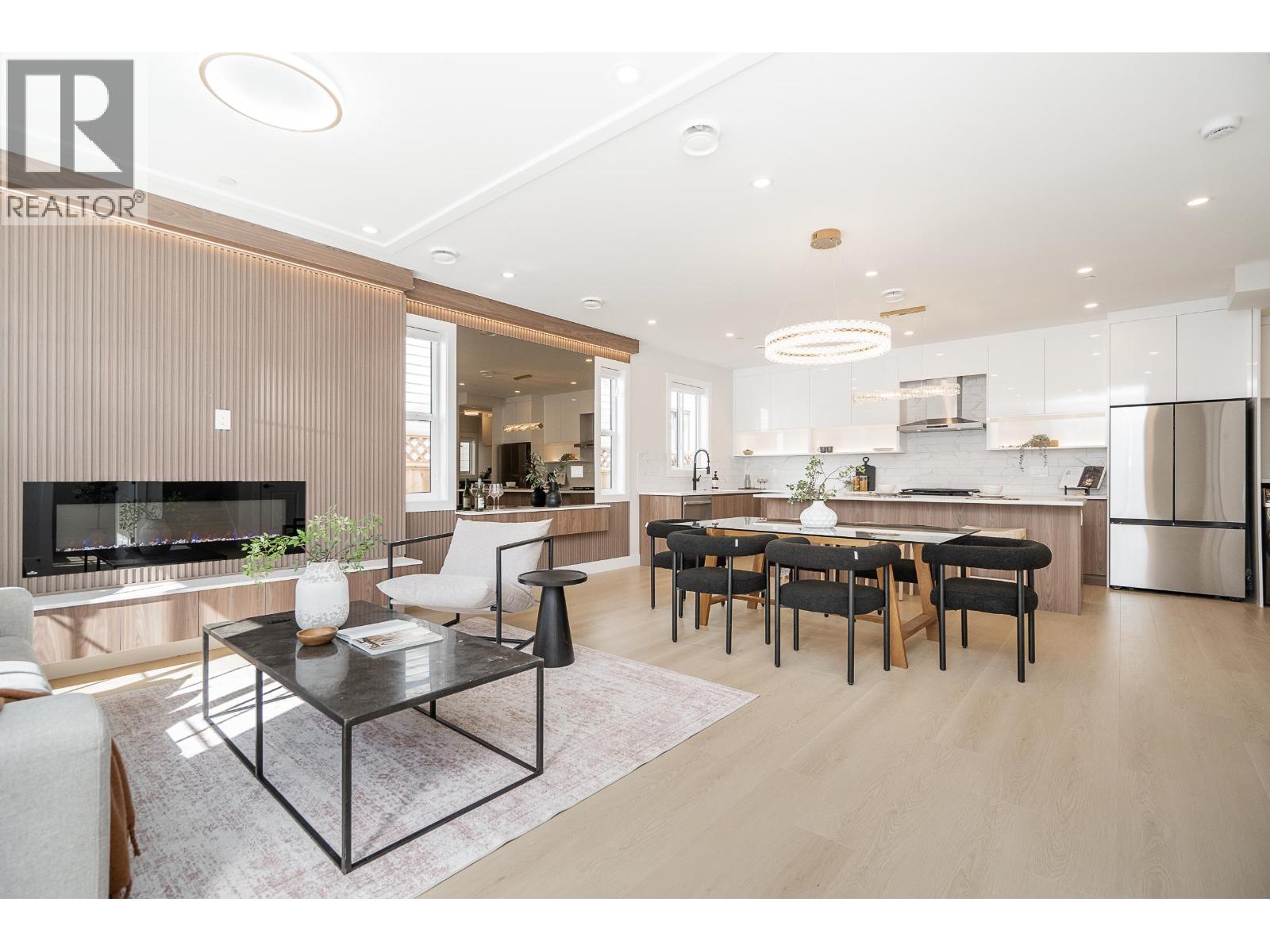 102 1619 Manning Avenue, Port Coquitlam, British Columbia  V3B 1K7 - Photo 2 - R3114766