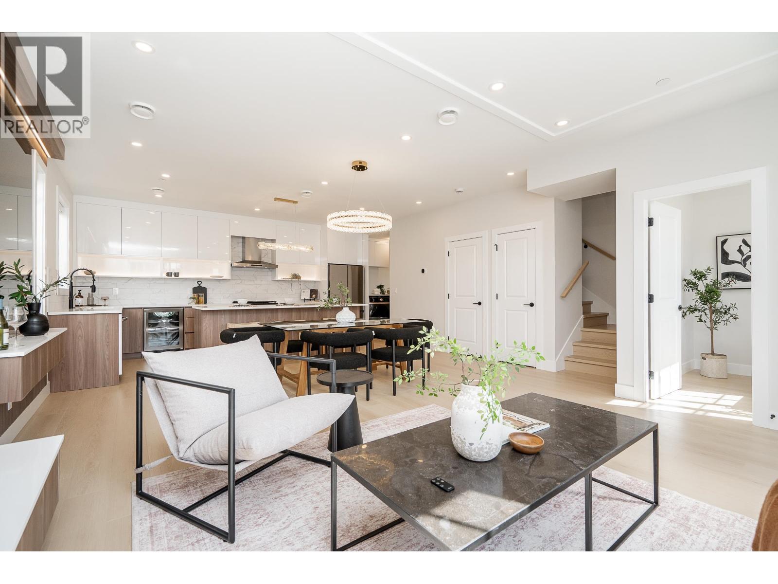 102 1619 Manning Avenue, Port Coquitlam, British Columbia  V3B 1K7 - Photo 4 - R3114766