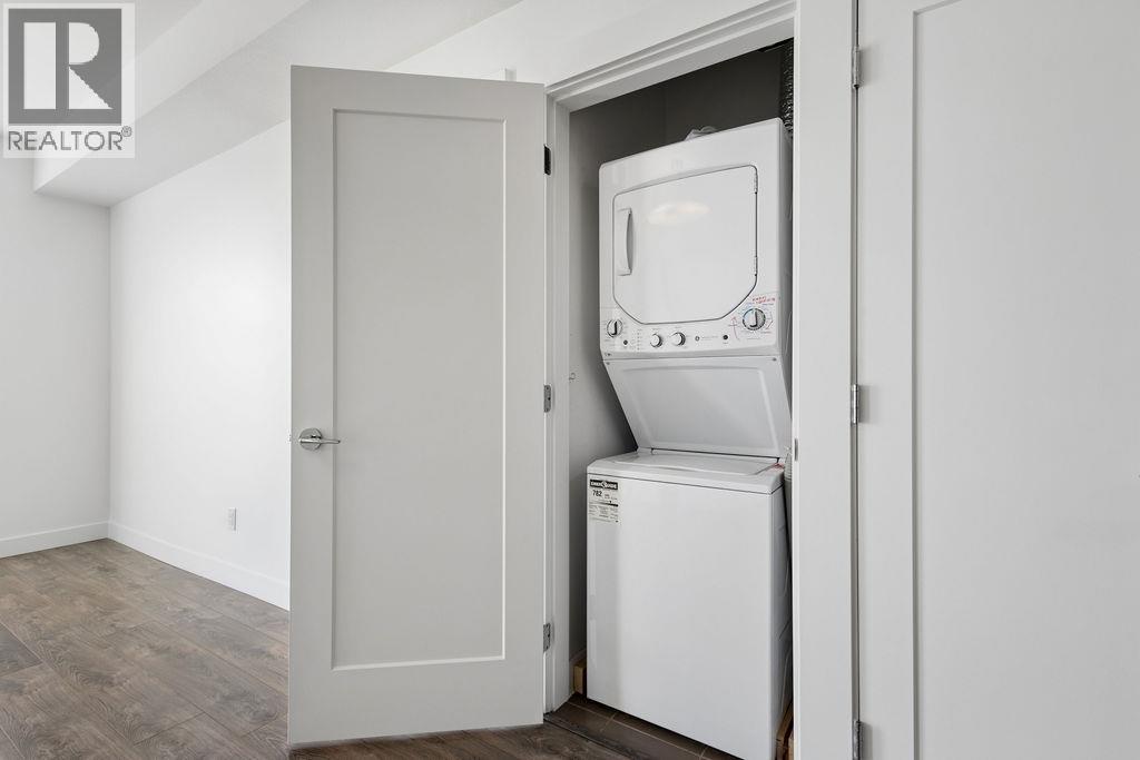 205 827 Roderick Avenue, Coquitlam, British Columbia  V3K 0E3 - Photo 12 - R3114803