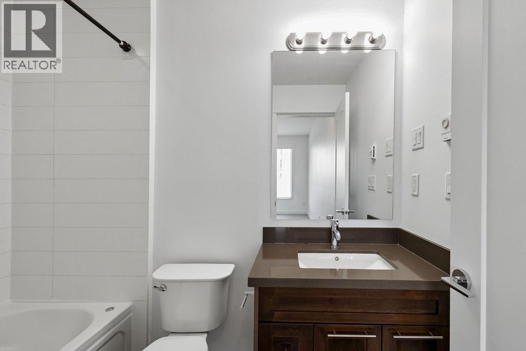 205 827 Roderick Avenue, Coquitlam, British Columbia  V3K 0E3 - Photo 22 - R3114803