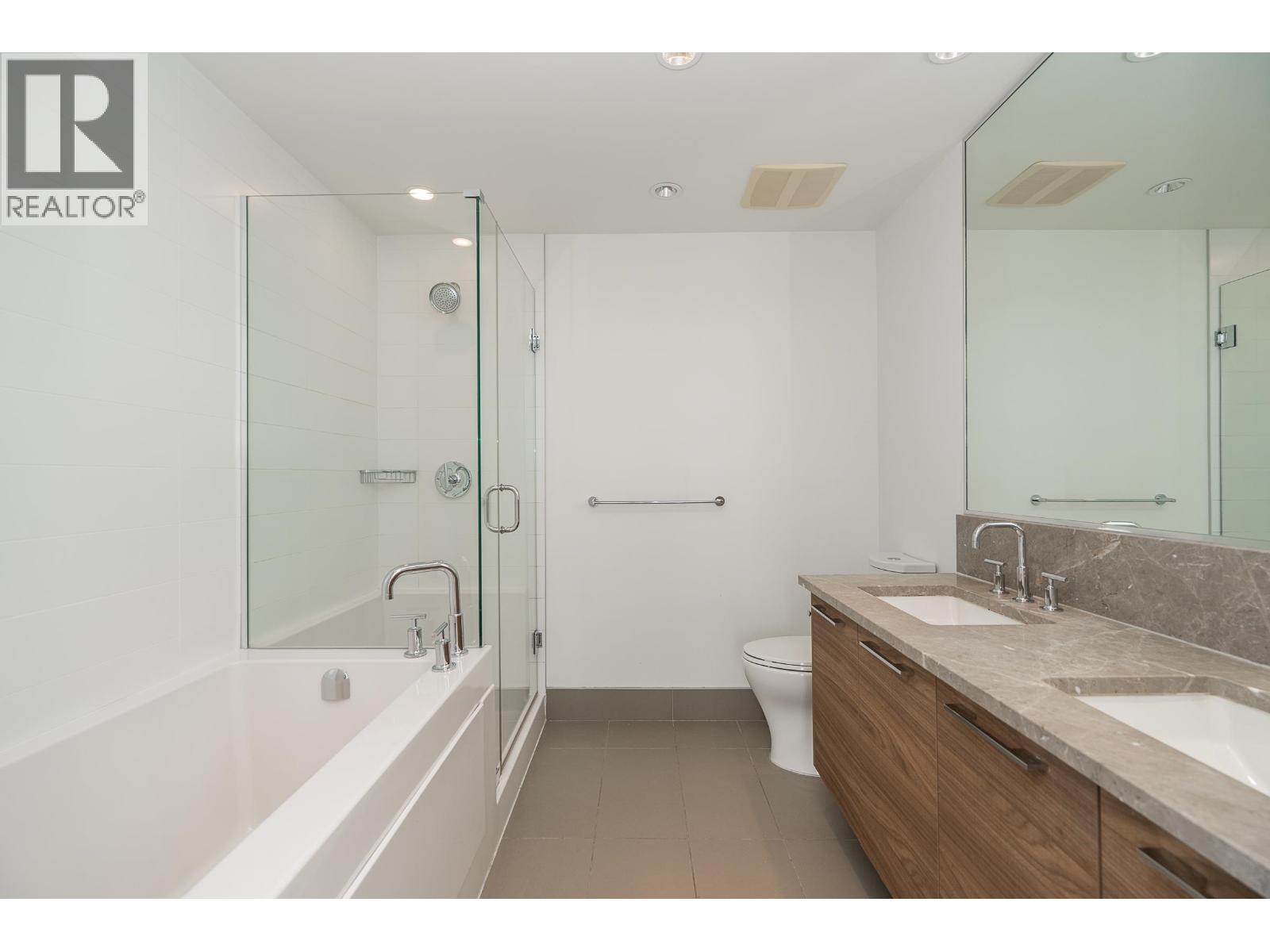 2501 1188 Pinetree Way, Coquitlam, British Columbia  V3B 0K9 - Photo 22 - R3114846