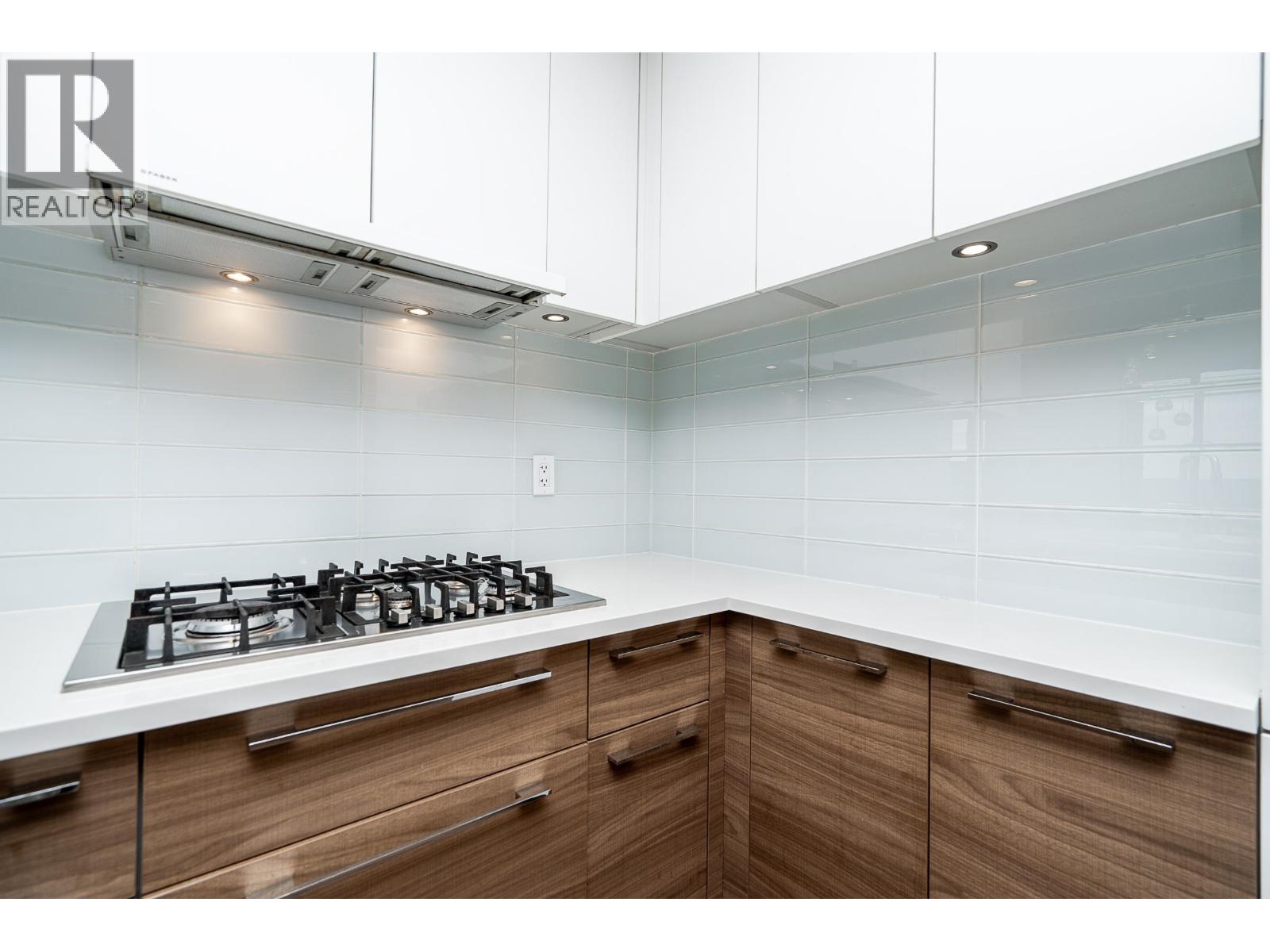 2501 1188 Pinetree Way, Coquitlam, British Columbia  V3B 0K9 - Photo 6 - R3114846