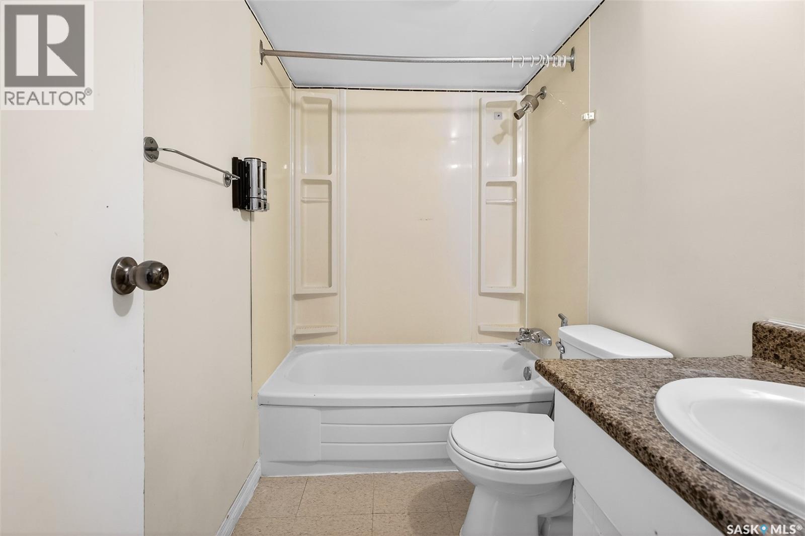 302 550 Laurier Street, Moose Jaw, Saskatchewan  S6H 6X6 - Photo 22 - SK030105