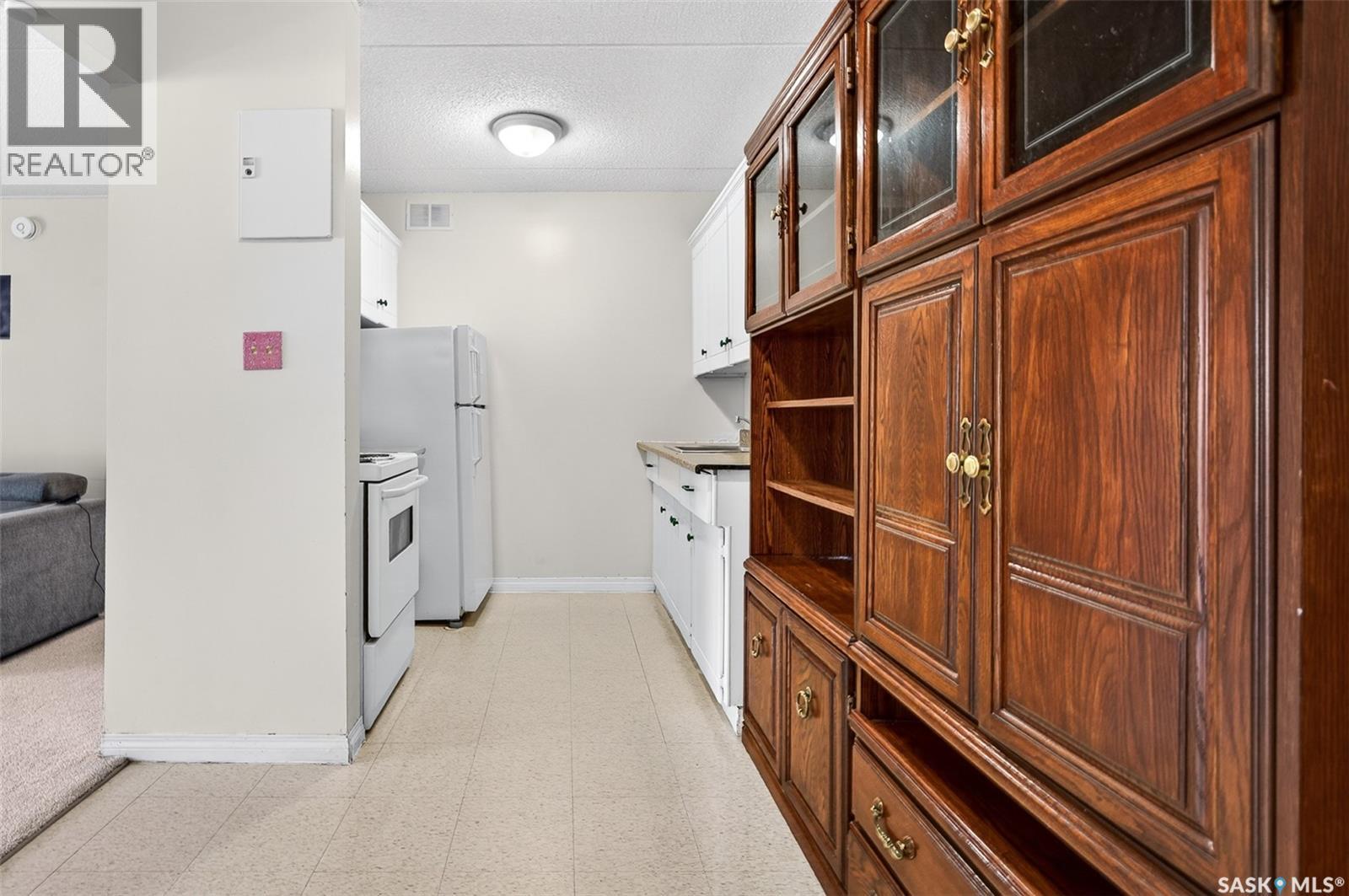 302 550 Laurier Street, Moose Jaw, Saskatchewan  S6H 6X6 - Photo 13 - SK030105