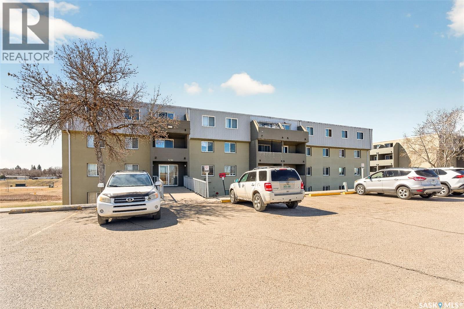 302 550 Laurier Street, Moose Jaw, Saskatchewan  S6H 6X6 - Photo 2 - SK030105