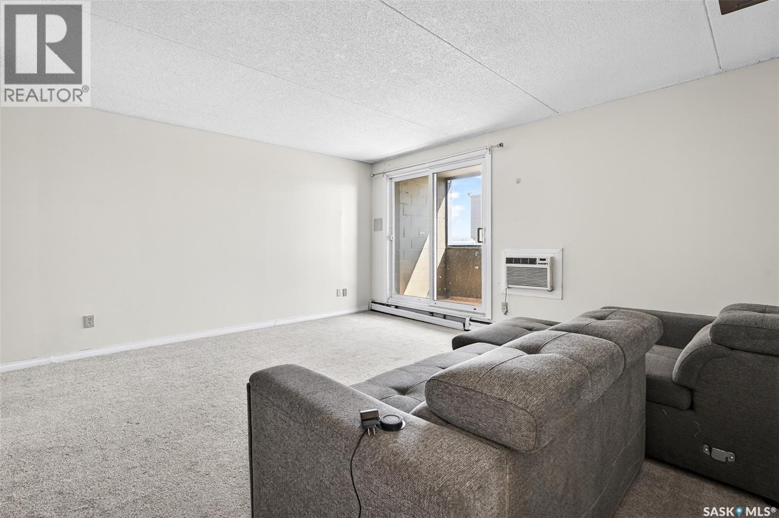 302 550 Laurier Street, Moose Jaw, Saskatchewan  S6H 6X6 - Photo 4 - SK030105