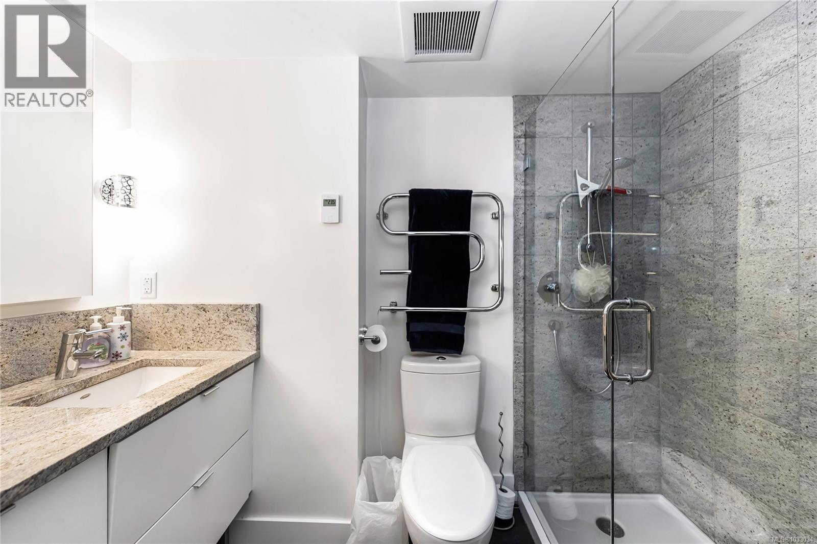 205 2910 Cook St, Victoria, British Columbia  V8T 3S7 - Photo 14 - 1033034