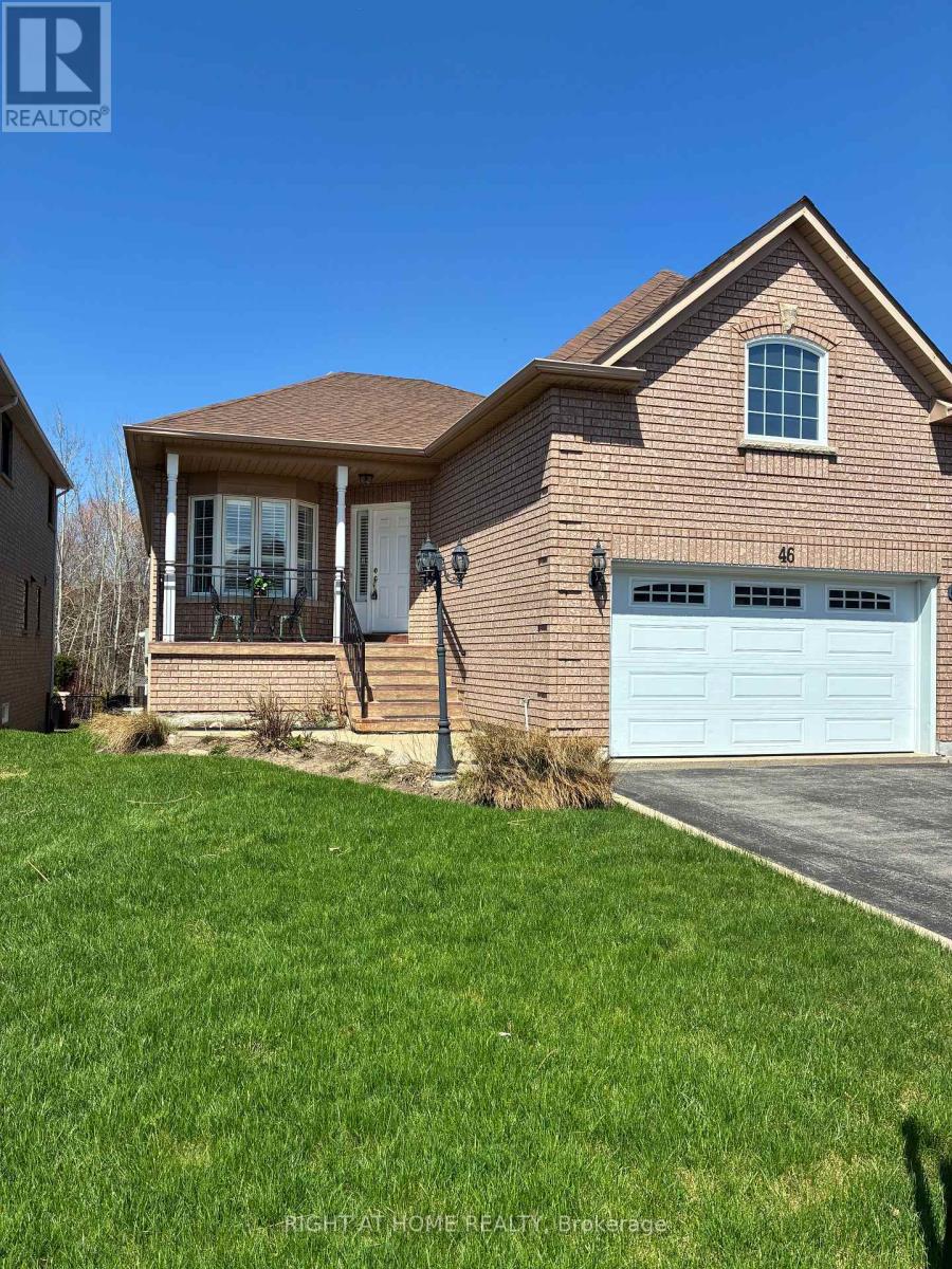 46 WOODHAVEN CRESCENT, Richmond Hill, Ontario