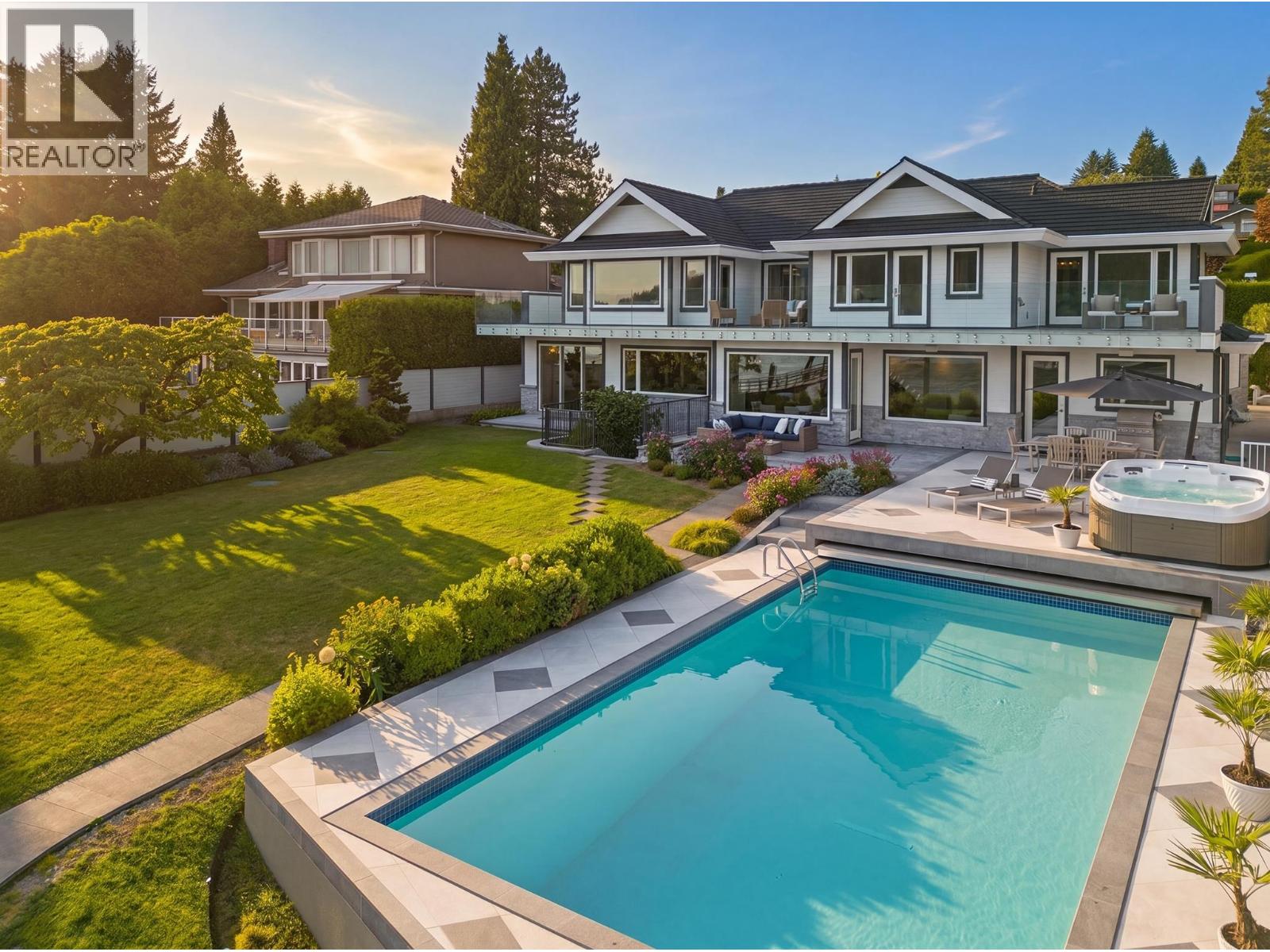 588 Lowry Lane, North Vancouver, British Columbia  V7G 1R3 - Photo 5 - R3114800