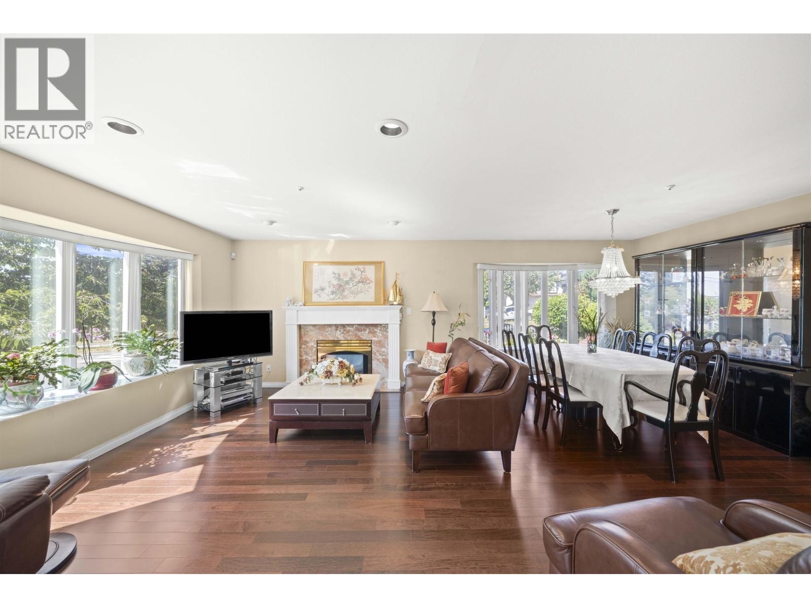 3838 Penticton Street, Vancouver, British Columbia  V5R 6A1 - Photo 2 - R3114860