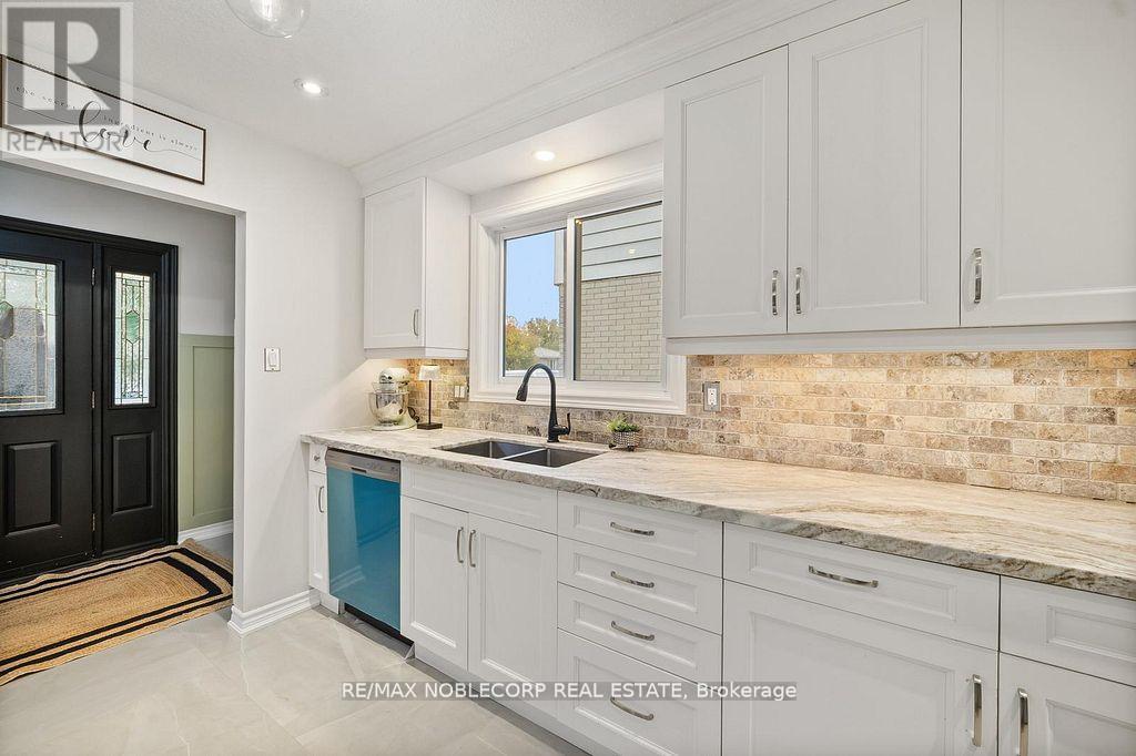 42 Mitchell Avenue, New Tecumseth, Ontario  L9R 1C2 - Photo 16 - N13032978