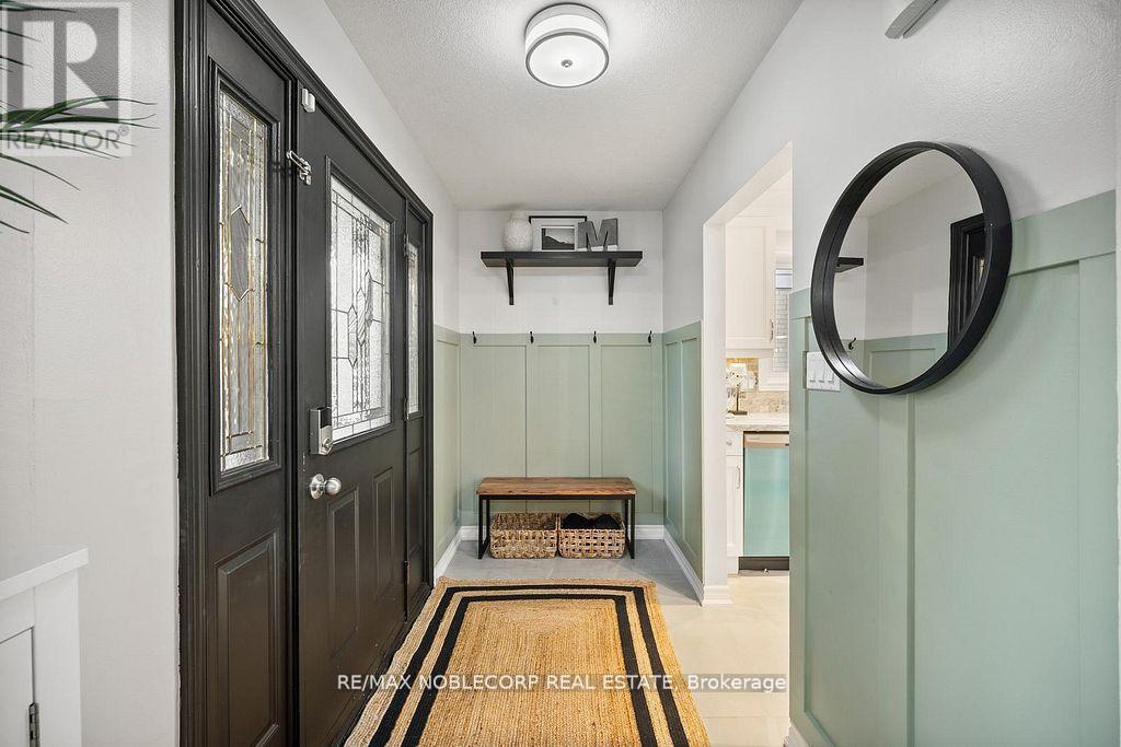 42 Mitchell Avenue, New Tecumseth, Ontario  L9R 1C2 - Photo 4 - N13032978