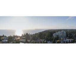 1601 1475 FOSTER STREET, Surrey, British Columbia