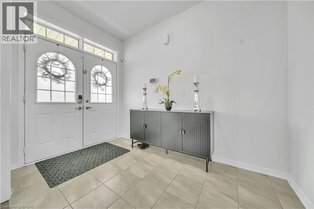 237 Kinsman Drive, Binbrook, Ontario  L0R 1C0 - Photo 5 - 40772760