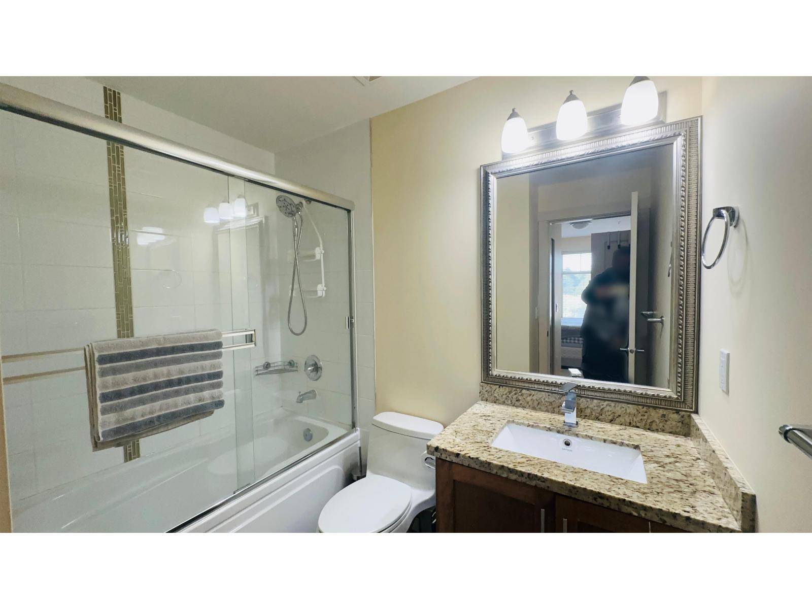 411 8168 120a Street, Surrey, British Columbia  V3W 3P3 - Photo 8 - R3114818