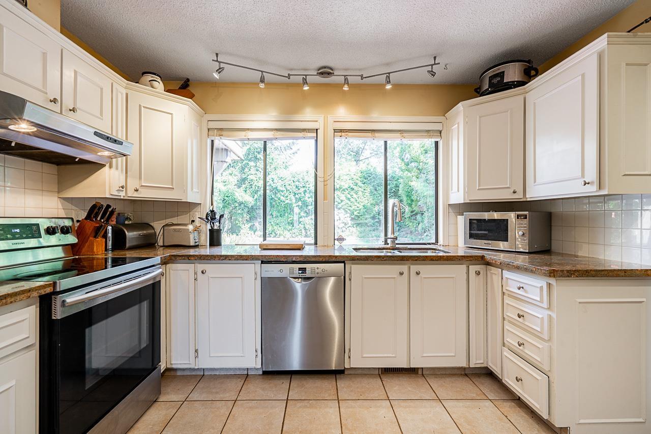 13519 15 Avenue, Surrey, British Columbia  V4A 5H4 - Photo 11 - R3114852