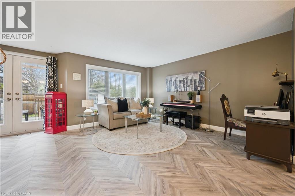 254 Auburn Drive, Waterloo, Ontario  N2K 3Z4 - Photo 5 - 40821758