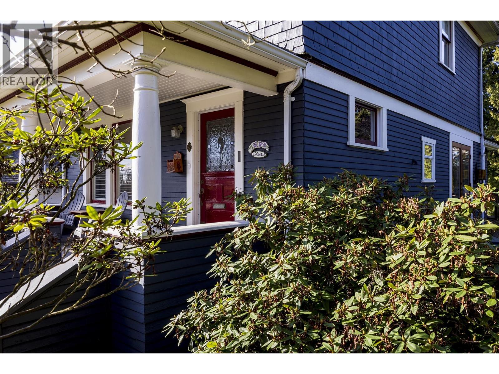 3039 St. Georges Avenue, North Vancouver, British Columbia  V7N 1V1 - Photo 2 - R3109166