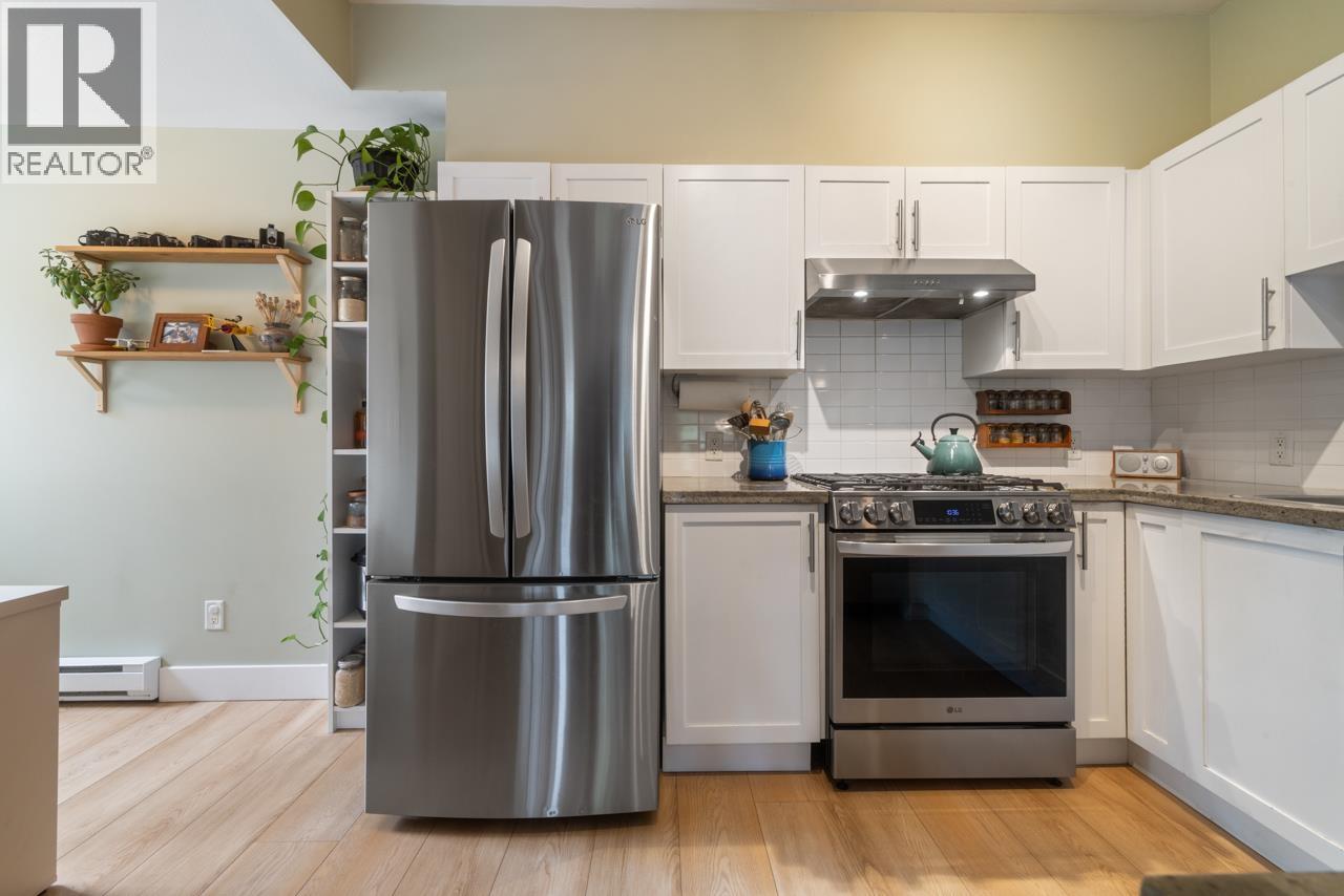 210 4458 Albert Street, Burnaby, British Columbia  V5C 2G2 - Photo 13 - R3108324