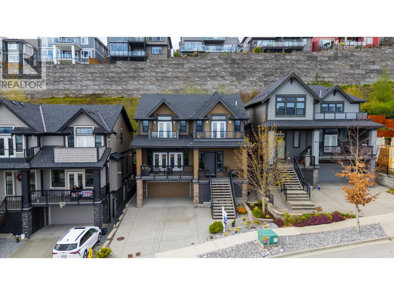 1436 Mitchell Street, Coquitlam, British Columbia  V3E 0M4 - Photo 2 - R3114523