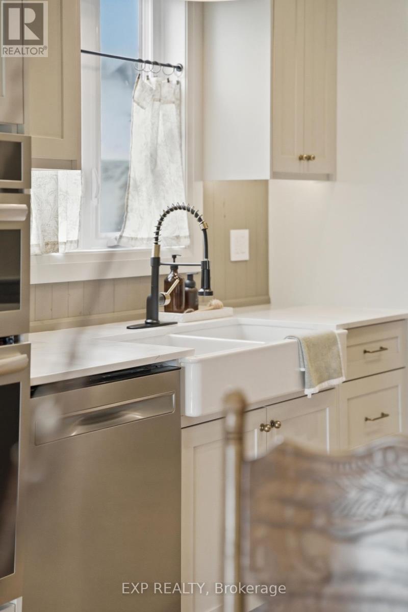 11 Lipson Avenue, Prince Edward County, Ontario  K0K 1T0 - Photo 15 - X13033066