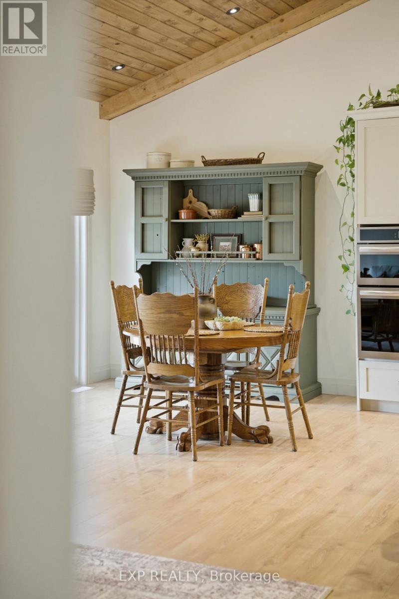 11 Lipson Avenue, Prince Edward County, Ontario  K0K 1T0 - Photo 16 - X13033066