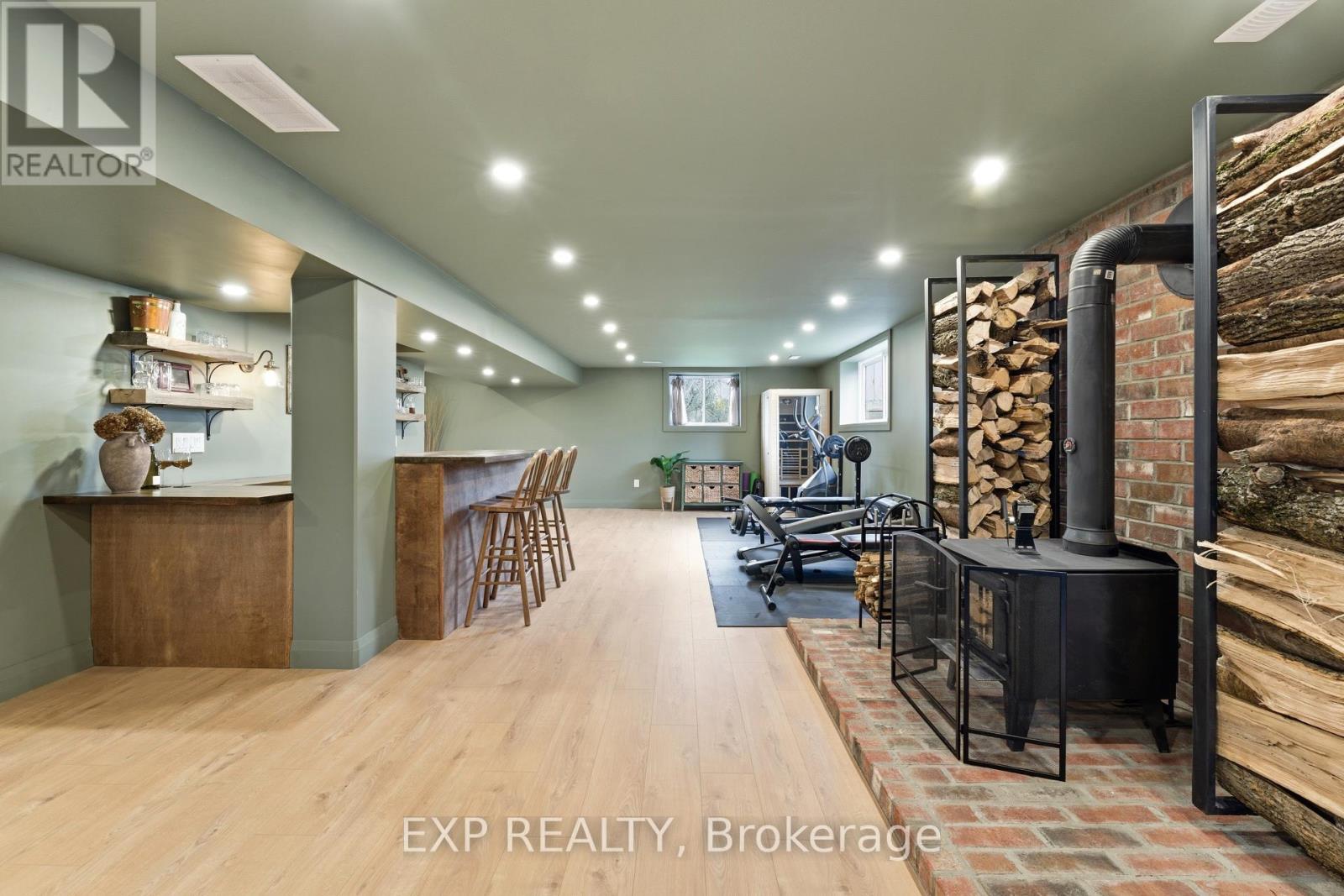 11 Lipson Avenue, Prince Edward County, Ontario  K0K 1T0 - Photo 31 - X13033066