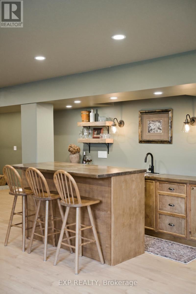 11 Lipson Avenue, Prince Edward County, Ontario  K0K 1T0 - Photo 39 - X13033066