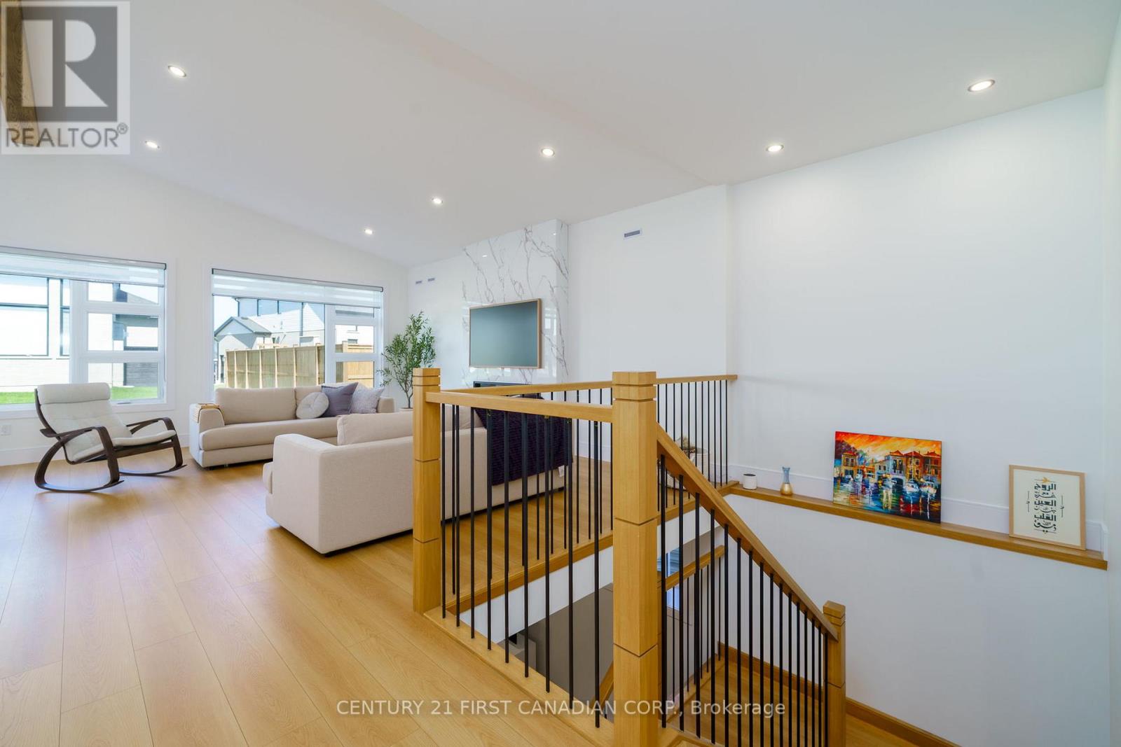 17 Sheldabren Street, North Middlesex, Ontario  N0M 1A0 - Photo 10 - X13033050