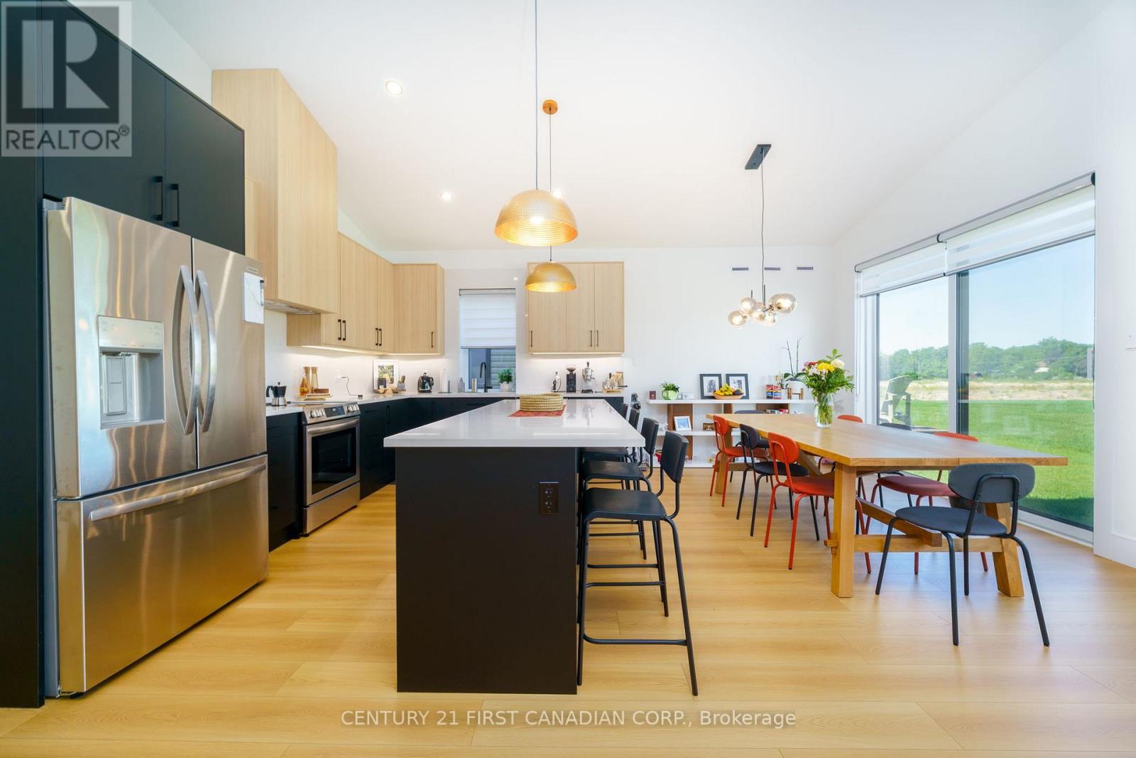 17 Sheldabren Street, North Middlesex, Ontario  N0M 1A0 - Photo 12 - X13033050