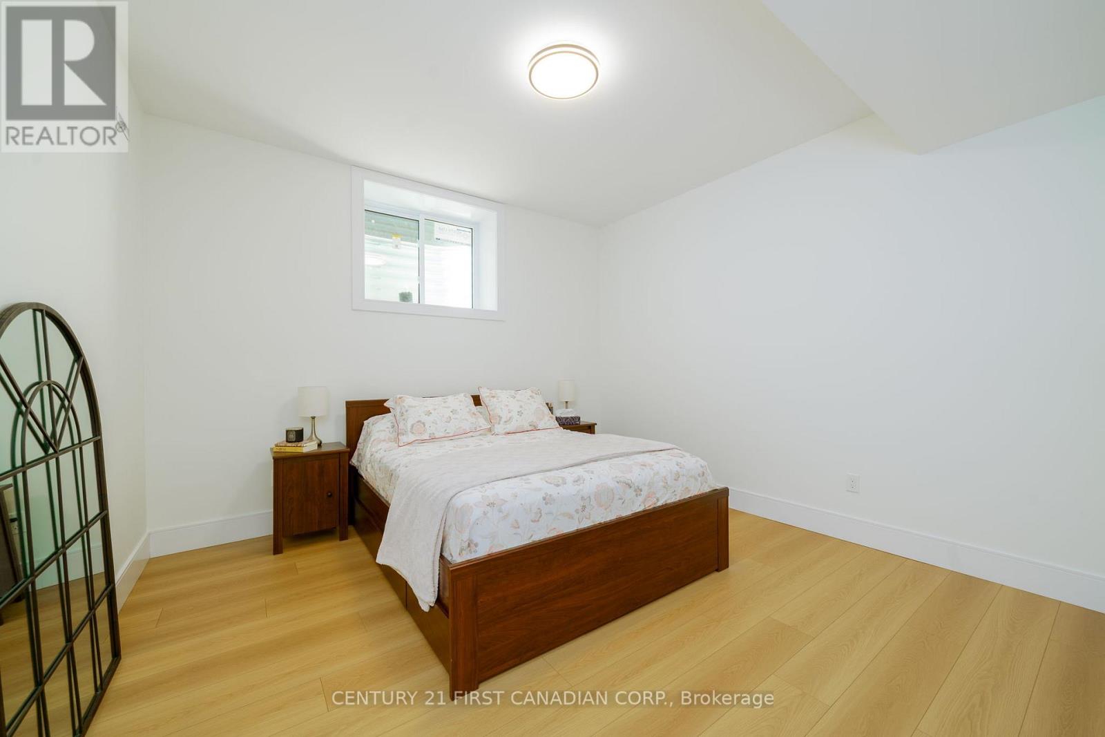 17 Sheldabren Street, North Middlesex, Ontario  N0M 1A0 - Photo 20 - X13033050