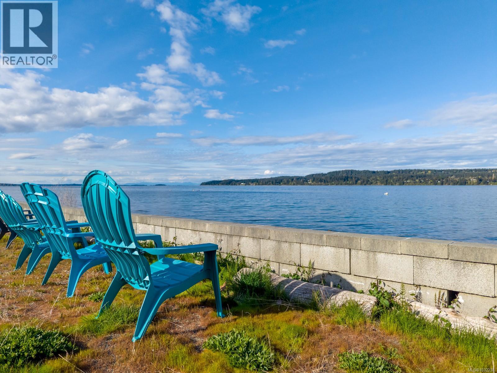 6800 Buckley Bay Frontage Rd, Fanny Bay, British Columbia  V0R 1W0 - Photo 30 - 1032238