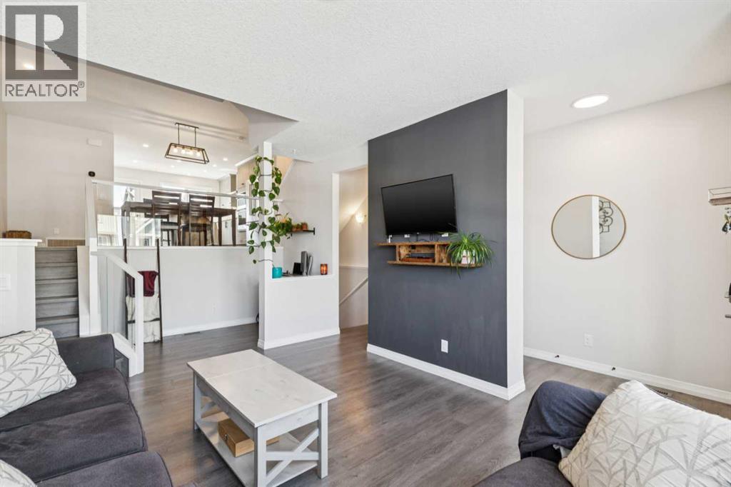 69 Lavender Road SE, Calgary, Alberta  T3S 0C5 - Photo 7 - A2297957