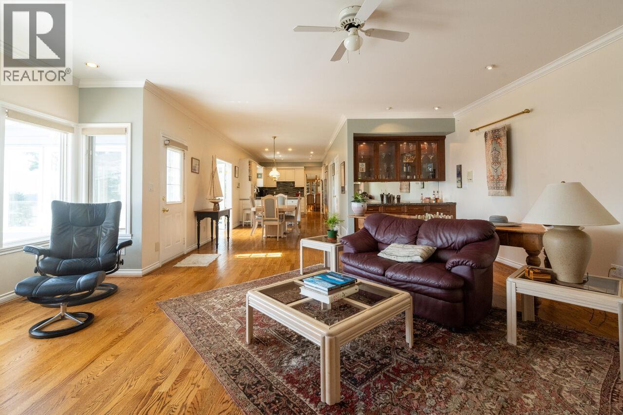 63 Chadwick Road, Gibsons, British Columbia  V0N 1V6 - Photo 20 - R3053462