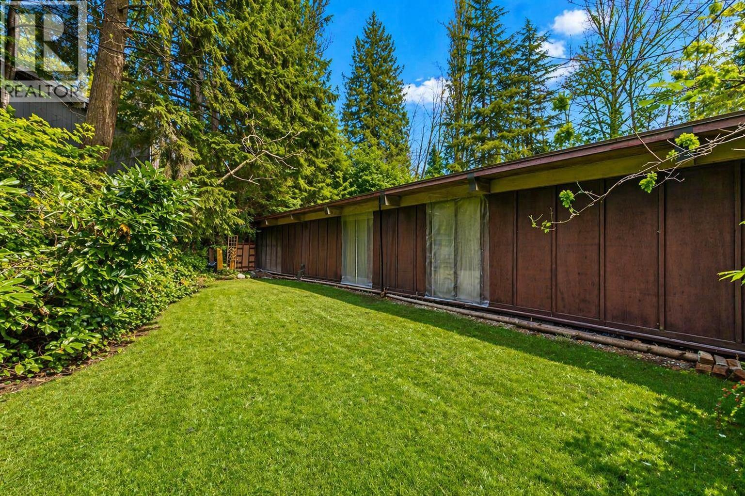 835 Wildwood Place, West Vancouver, British Columbia  V7S 1P2 - Photo 4 - R2974571