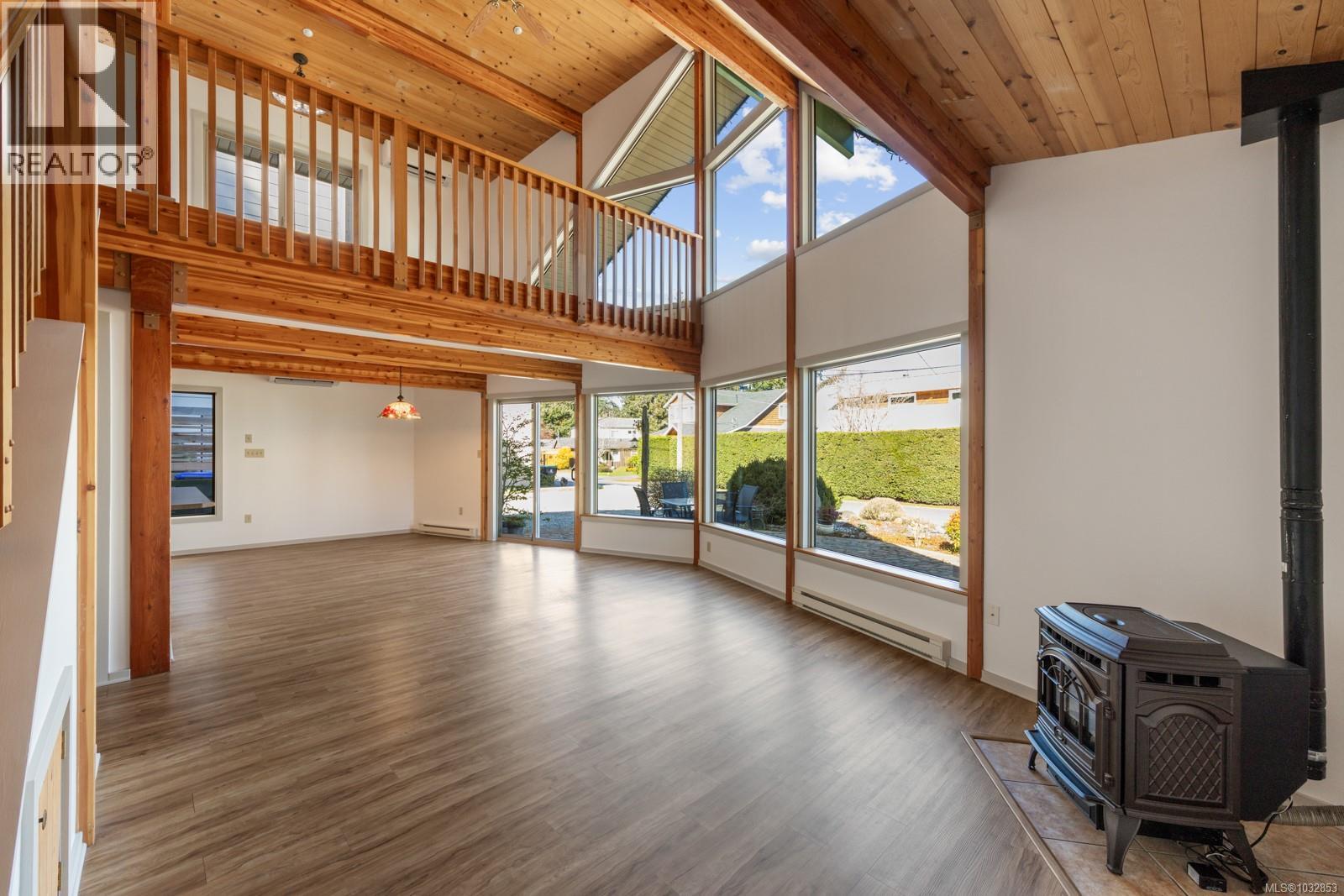 471 Windslow Rd, Comox, British Columbia  V9M 3T8 - Photo 13 - 1032853