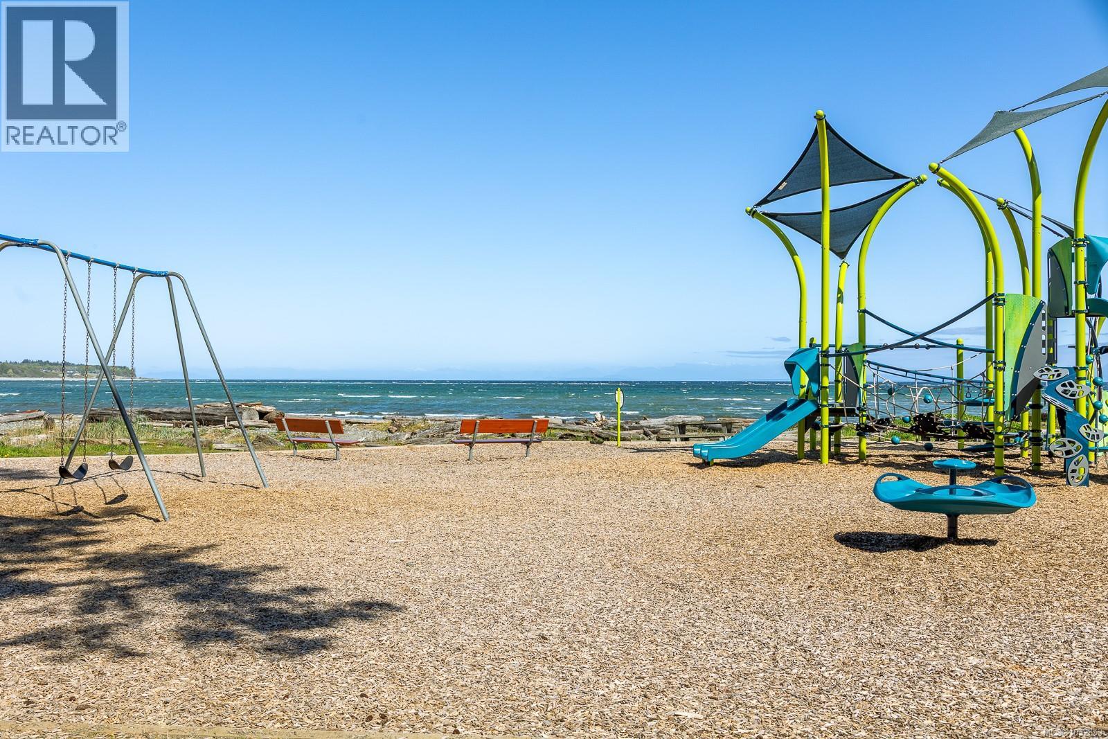 471 Windslow Rd, Comox, British Columbia  V9M 3T8 - Photo 12 - 1032853