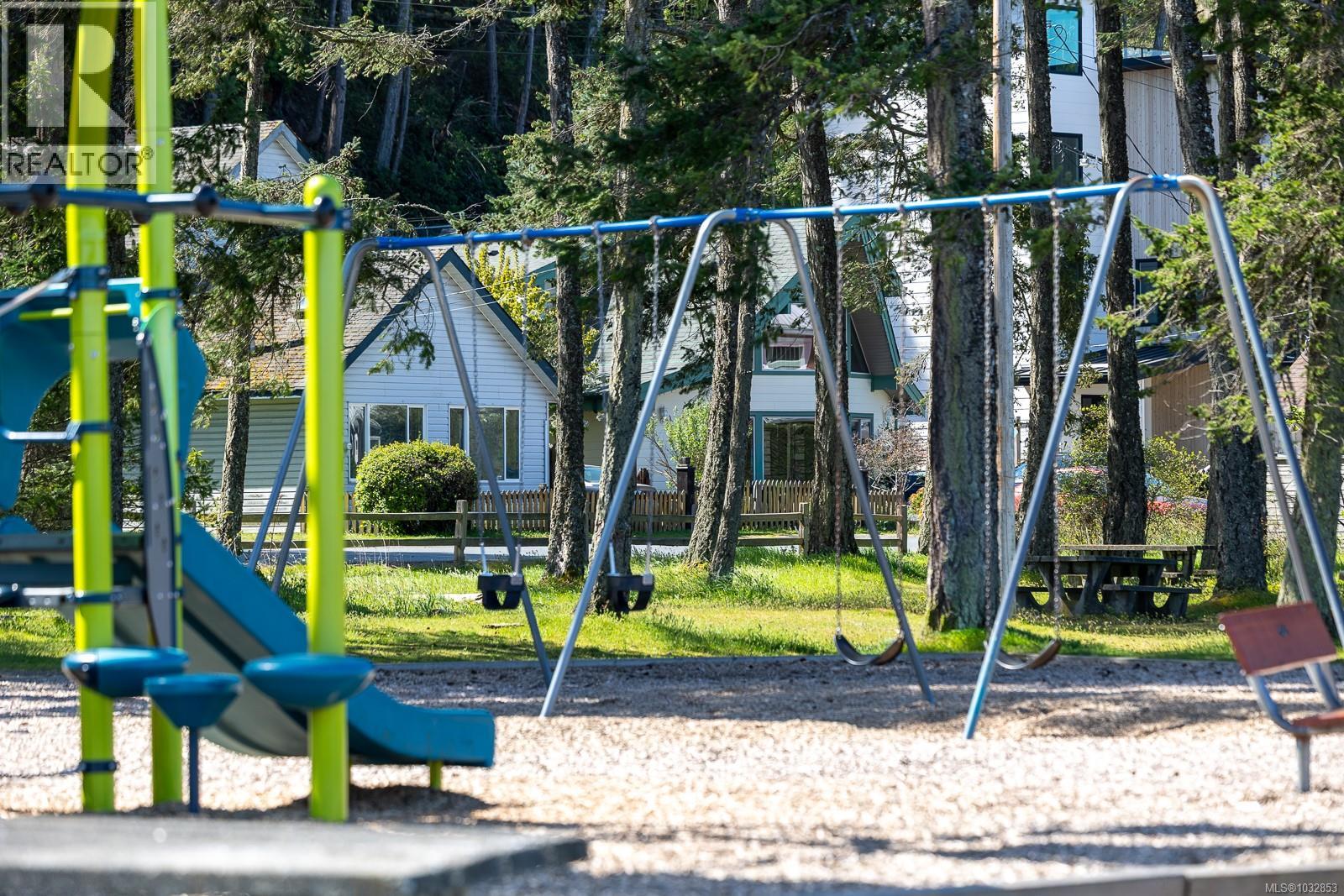 471 Windslow Rd, Comox, British Columbia  V9M 3T8 - Photo 46 - 1032853