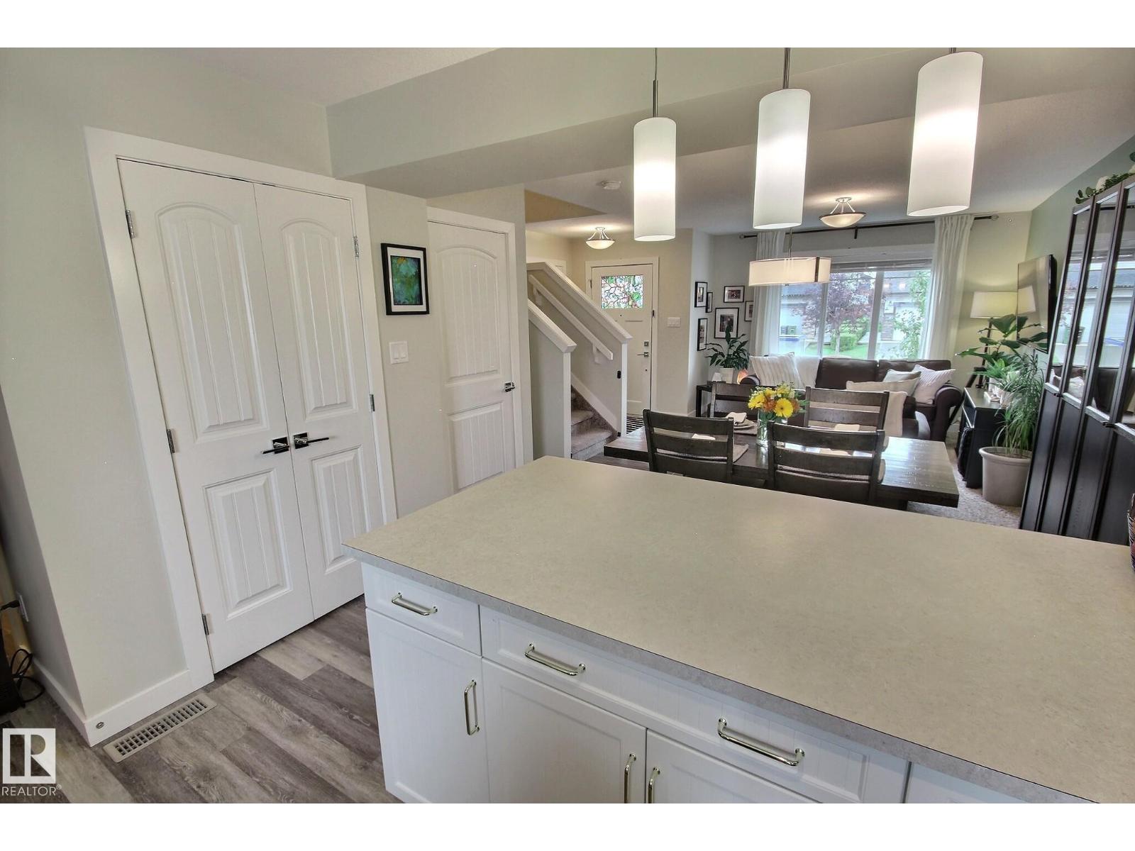 565 Chappelle Dr SW, Edmonton, Alberta  T6W 2B5 - Photo 8 - E4483233