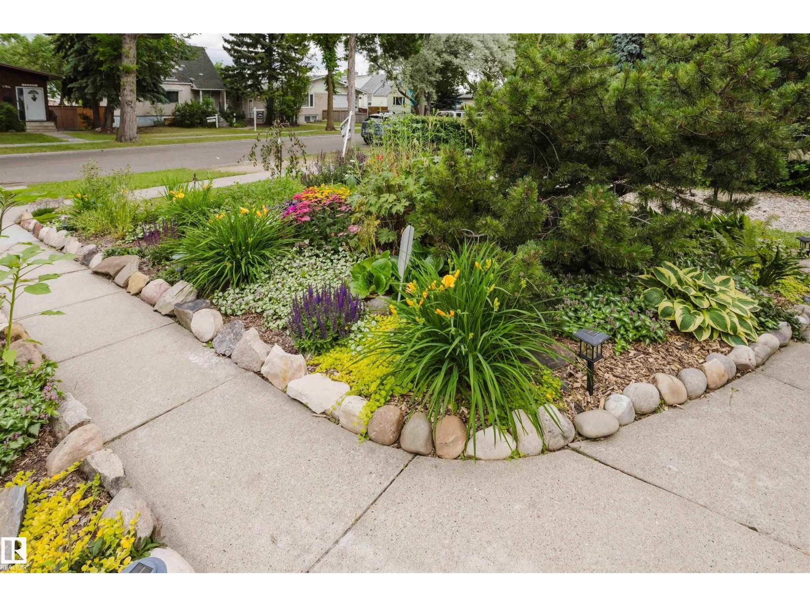 12026 104 St Nw, Edmonton, Alberta  T5G 2L4 - Photo 11 - E4483612