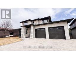 421 PEARCE STREET, North Bay, Ontario