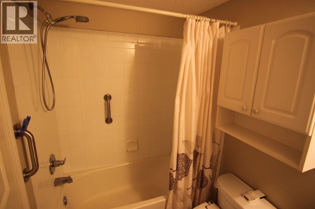 319, 6000 Somervale Court Sw, Calgary, Alberta  T2Y 4J4 - Photo 24 - A2302822