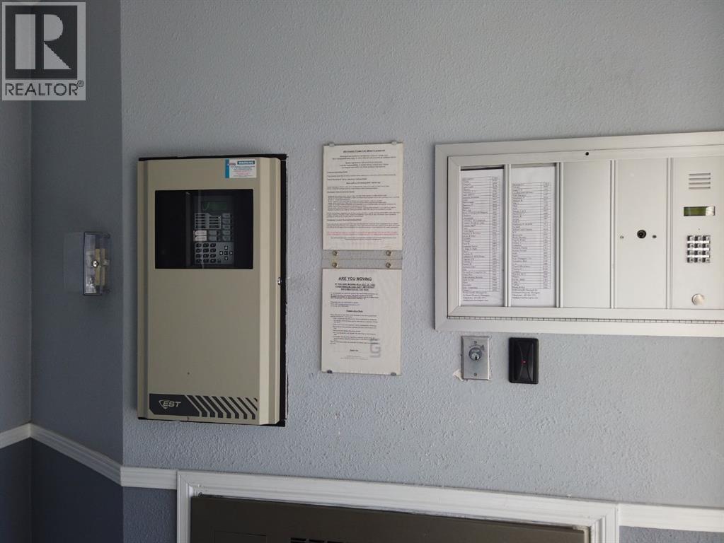 319, 6000 Somervale Court Sw, Calgary, Alberta  T2Y 4J4 - Photo 4 - A2302822