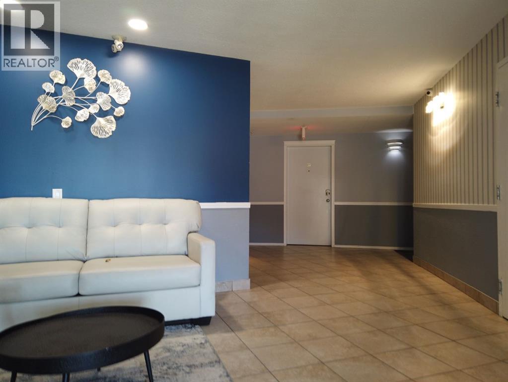 319, 6000 Somervale Court Sw, Calgary, Alberta  T2Y 4J4 - Photo 6 - A2302822