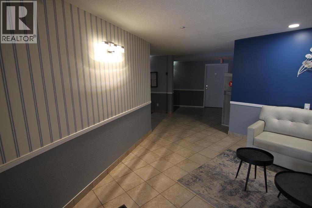 319, 6000 Somervale Court Sw, Calgary, Alberta  T2Y 4J4 - Photo 7 - A2302822