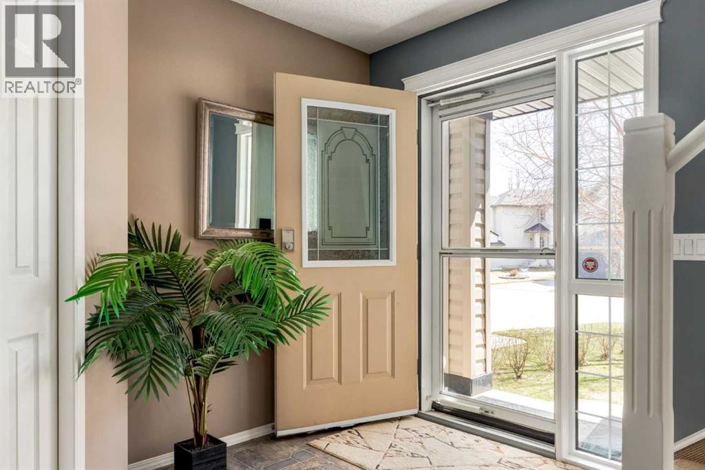 228 Cranfield Park Se, Calgary, Alberta  T3M 1B4 - Photo 3 - A2304323