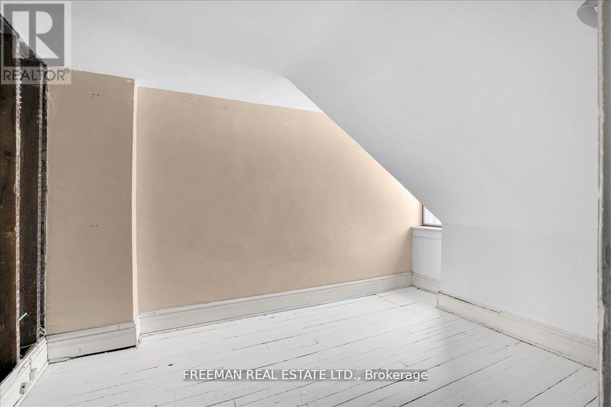 116 Brunswick Avenue, Toronto, Ontario  M5S 2M2 - Photo 18 - C13033020