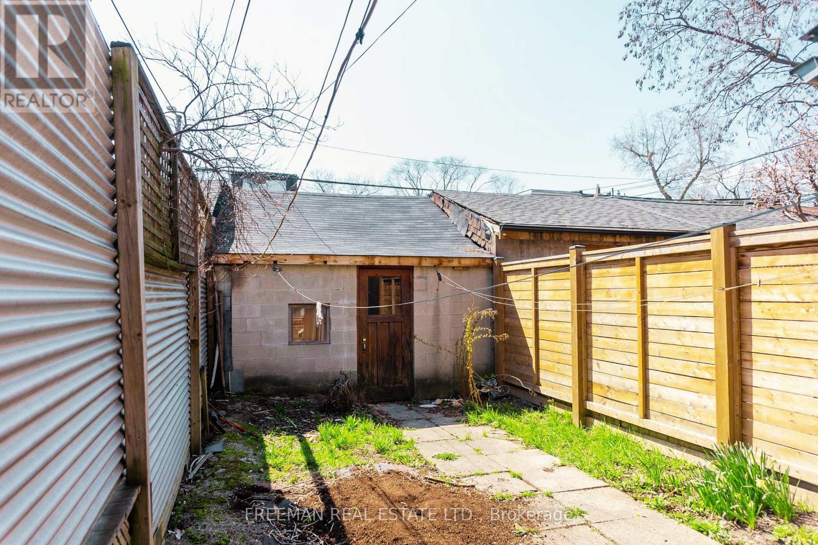 116 Brunswick Avenue, Toronto, Ontario  M5S 2M2 - Photo 21 - C13033020